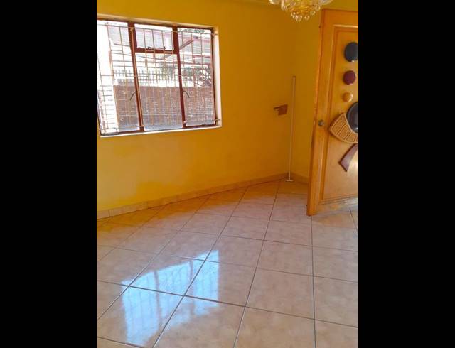 4 BEDROOM HOUSE FOR SALE IN THERESAPARK